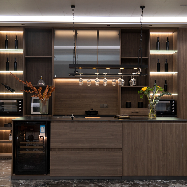 意大利定制 WPC 厨柜，带 PVC装饰膜