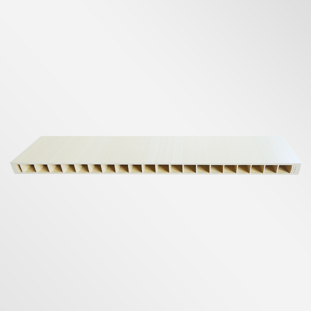 未完成的 40 毫米厚度挤压砂光木塑中空门板